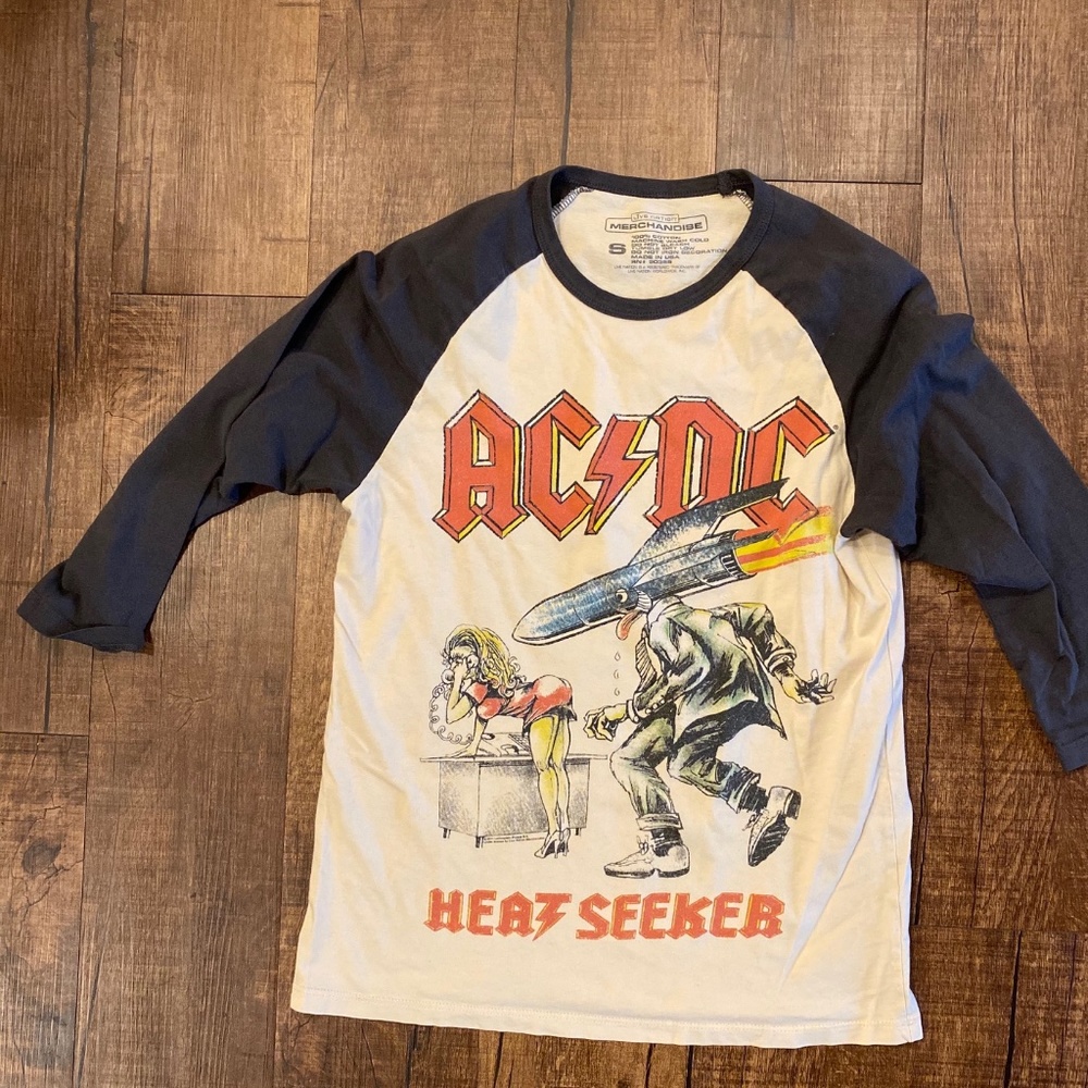 Graphic Tee ACDC World Tour 88 Size S